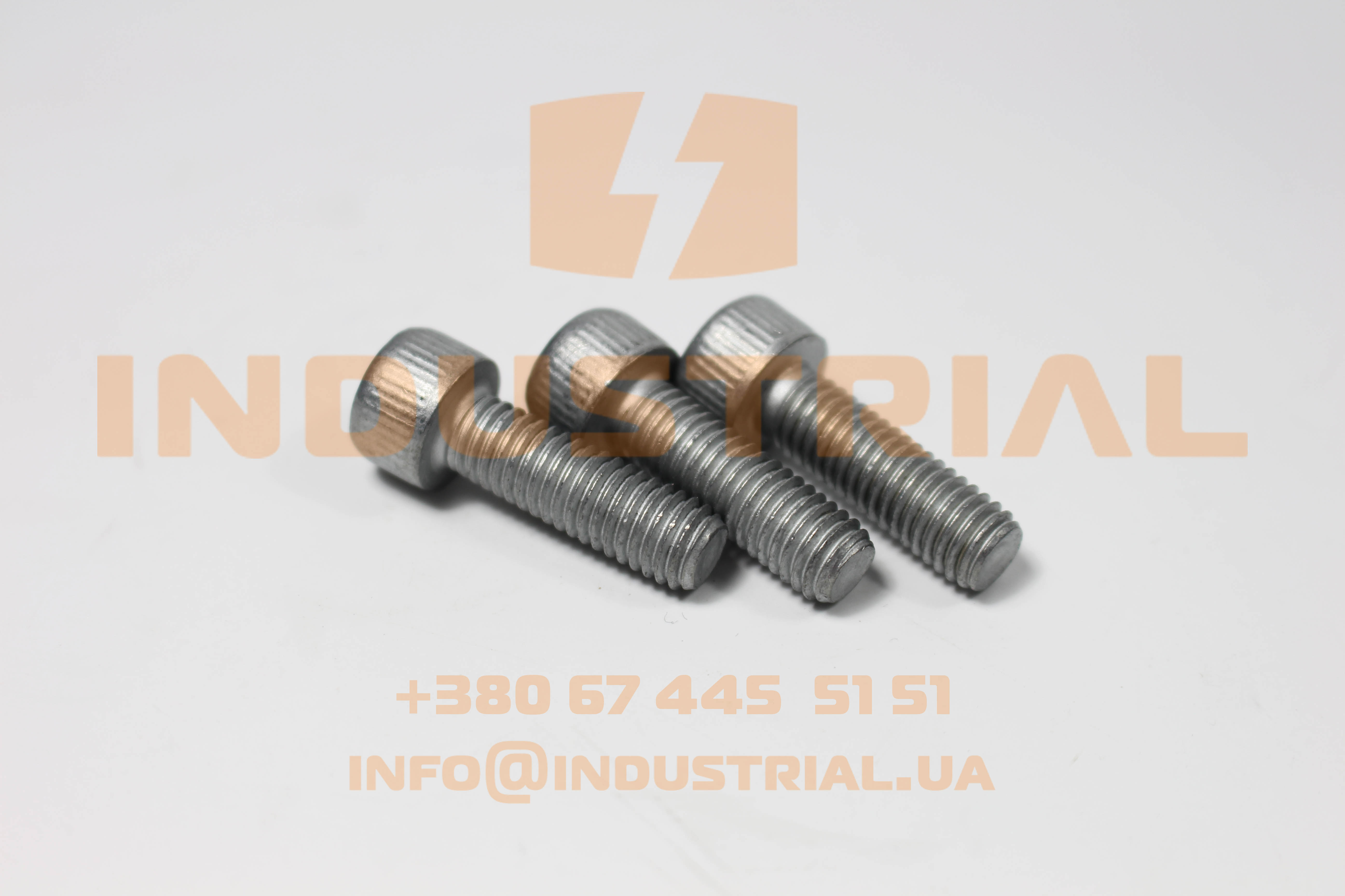 CNH 4383711